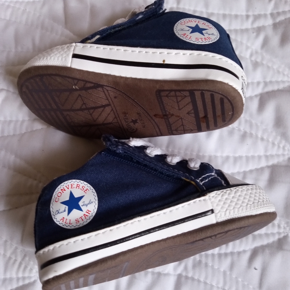 Converse Chuck Taylor All Stars Size 2